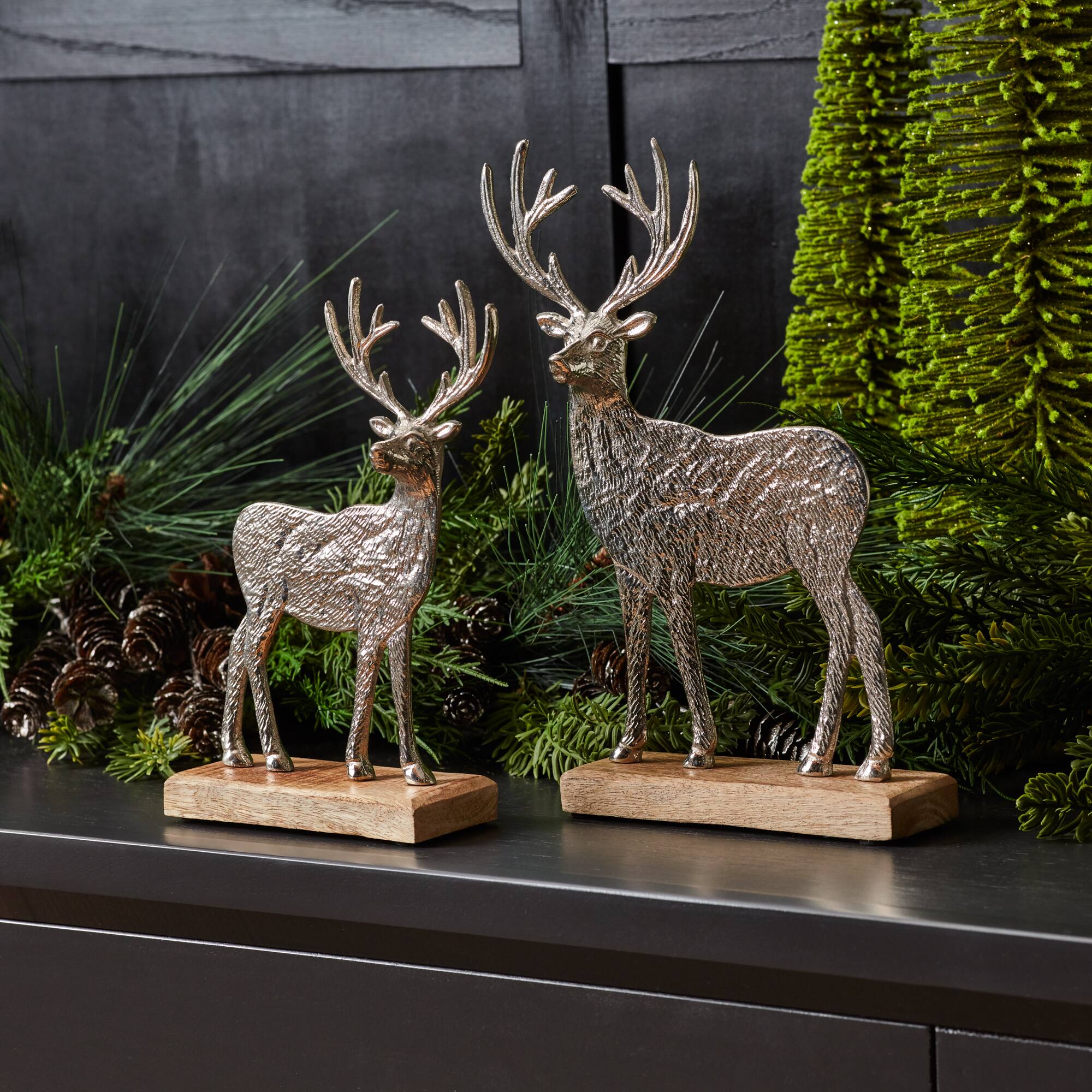 Metal Deer Silhouette with Wood Base Set